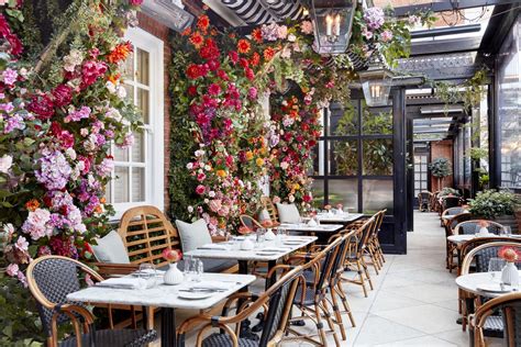 Flower Cafe .